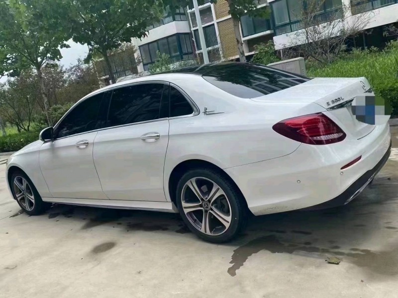枣庄18年奔驰E8