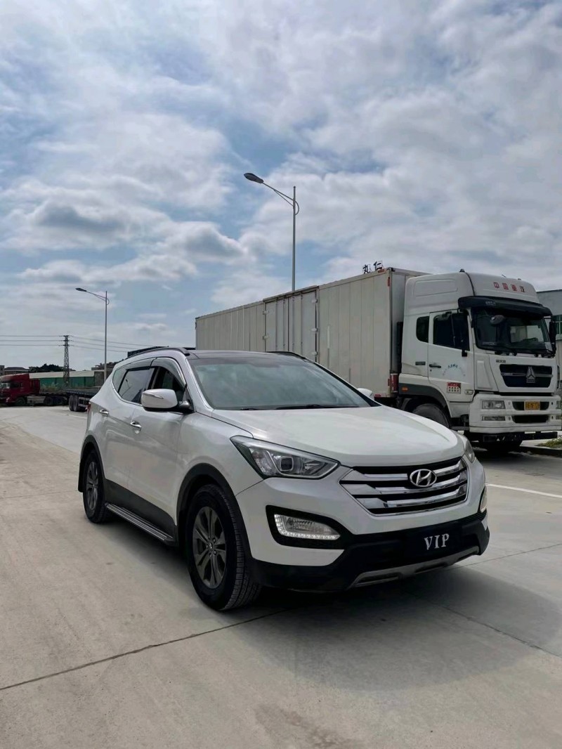 东莞13年现代全新胜达2