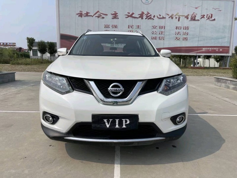 北京16年日产奇骏1