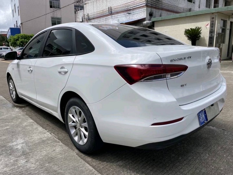 中山18年别克英朗6