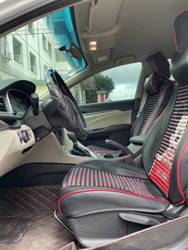 中山18年别克英朗9