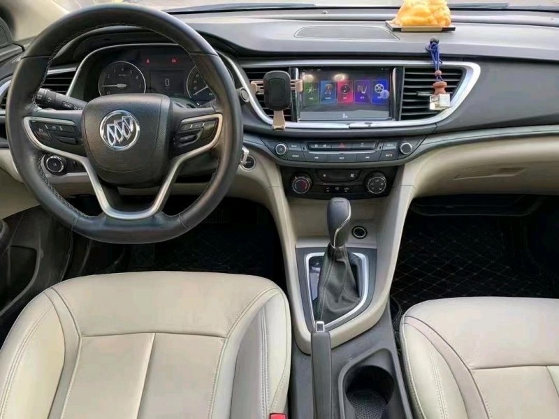 中山19年别克英朗8