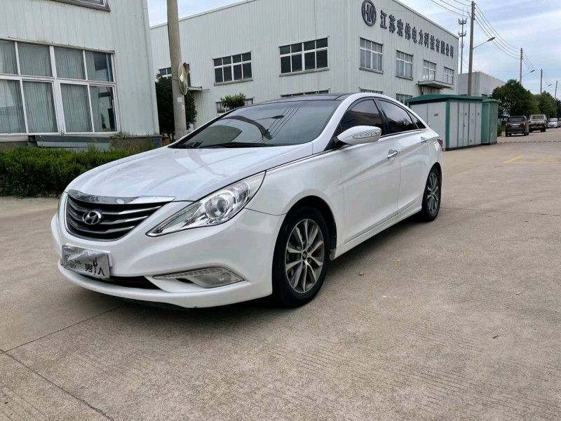 徐州14年现代索纳塔八2