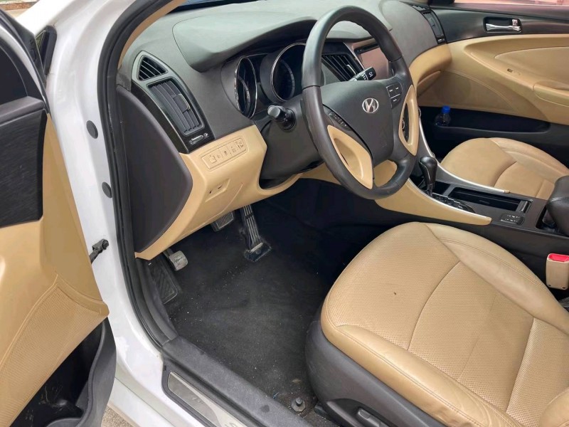 徐州14年现代索纳塔八6