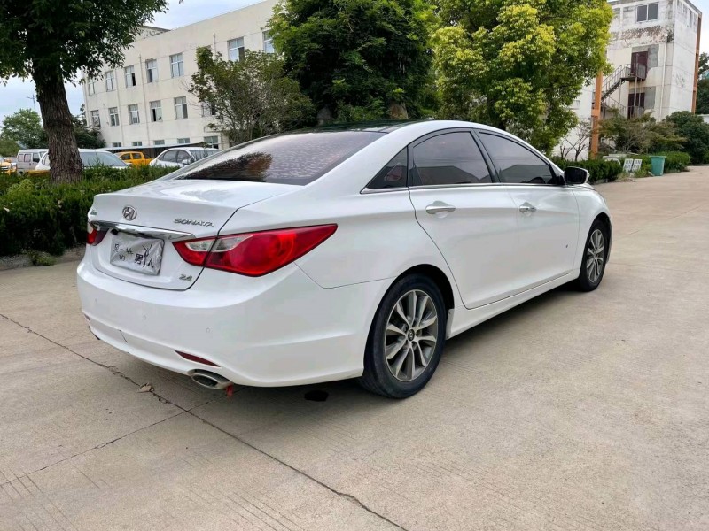 徐州14年现代索纳塔八7