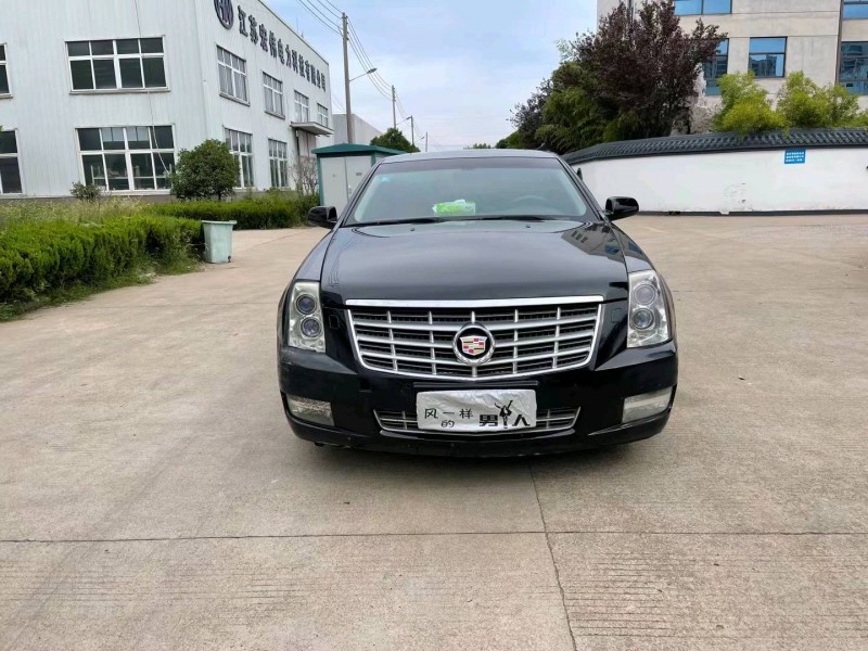 徐州12年凯迪拉克赛威9