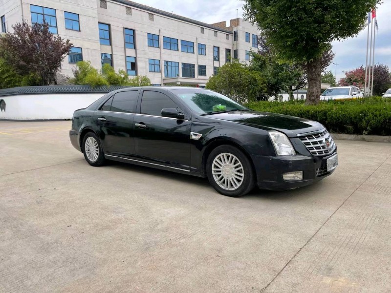 徐州12年凯迪拉克赛威7