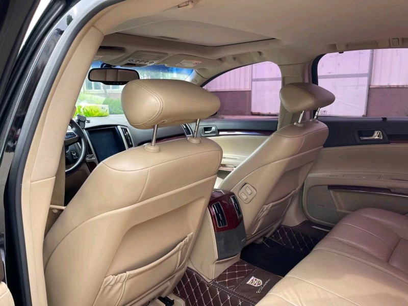 徐州12年凯迪拉克赛威5