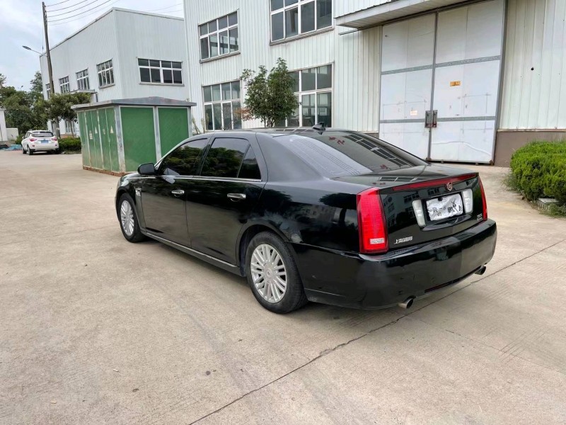 徐州12年凯迪拉克赛威2