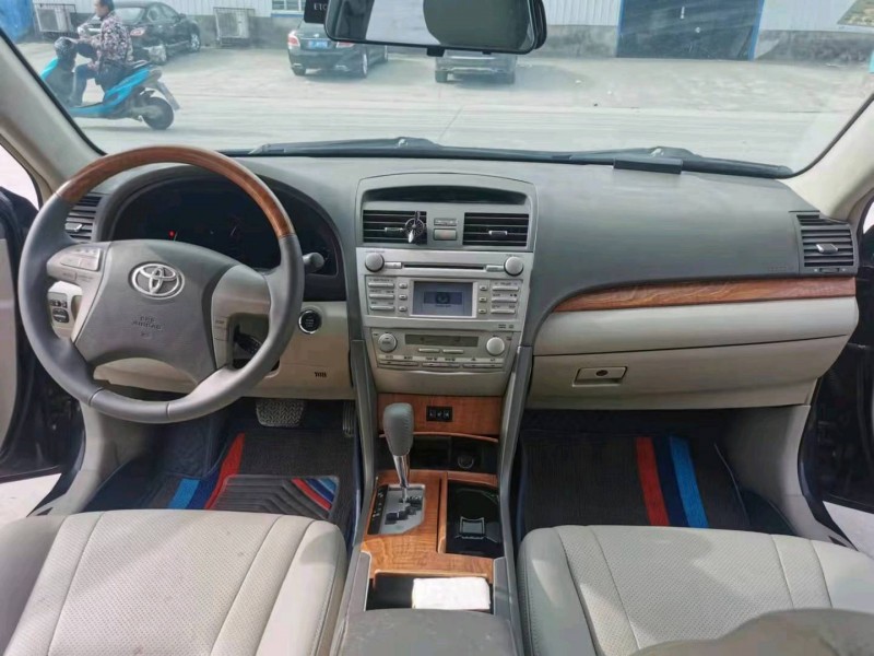 北京11年丰田凯美瑞8