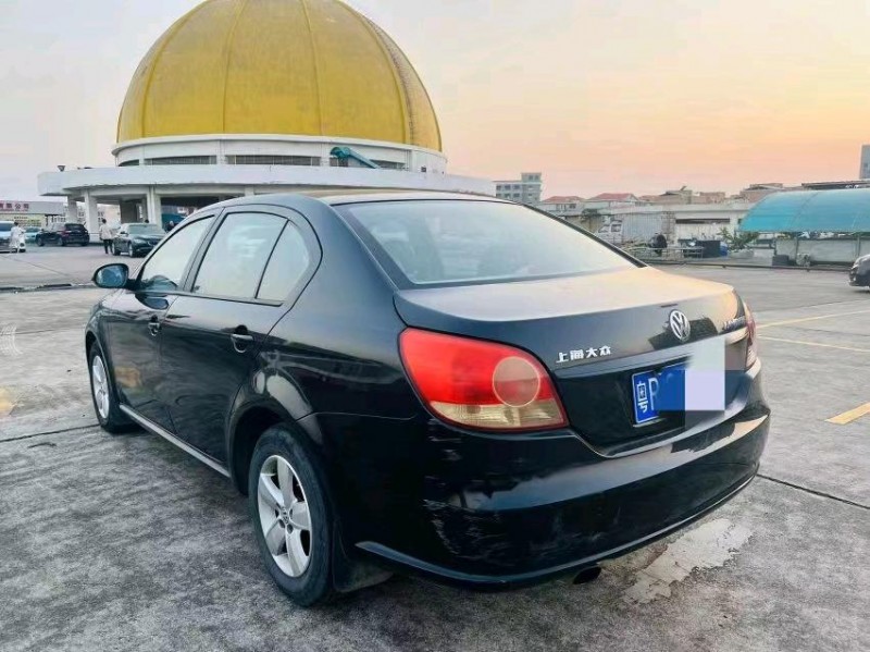 东莞11年大众朗逸7