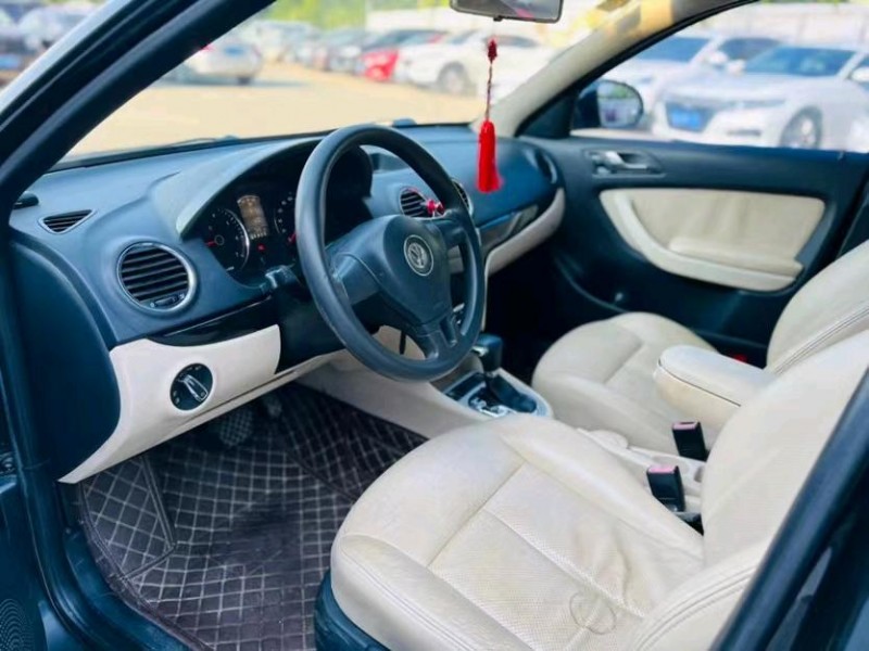 东莞12年大众朗逸4