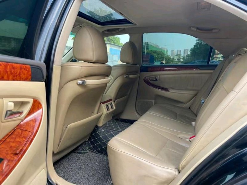 东莞05年丰田皇冠5