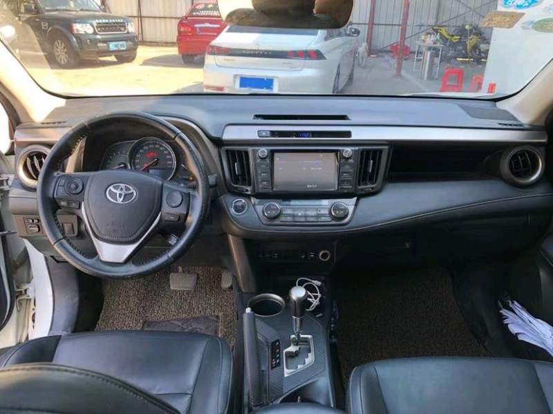 东莞15年丰田RAV43