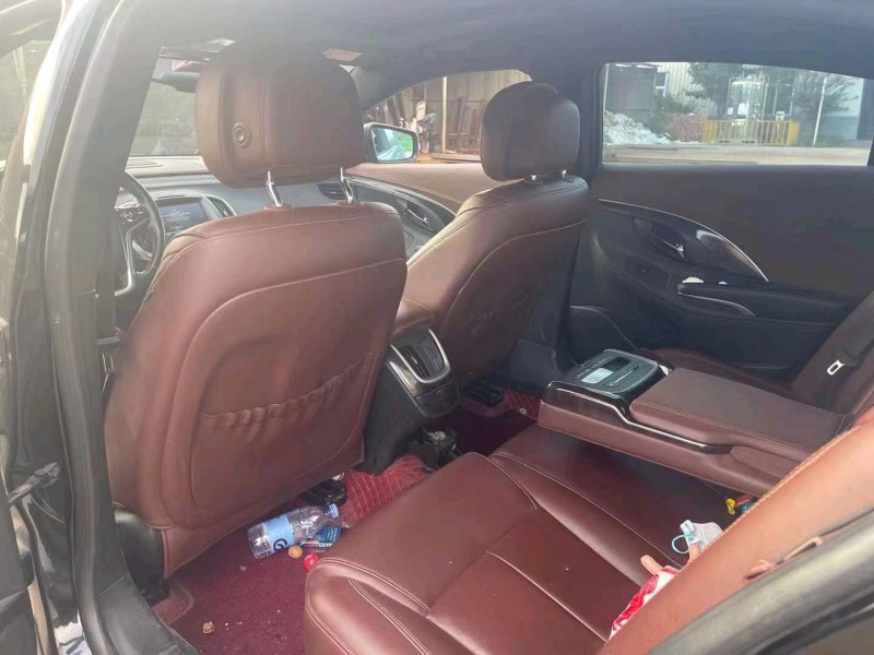 枣庄15年别克君越6