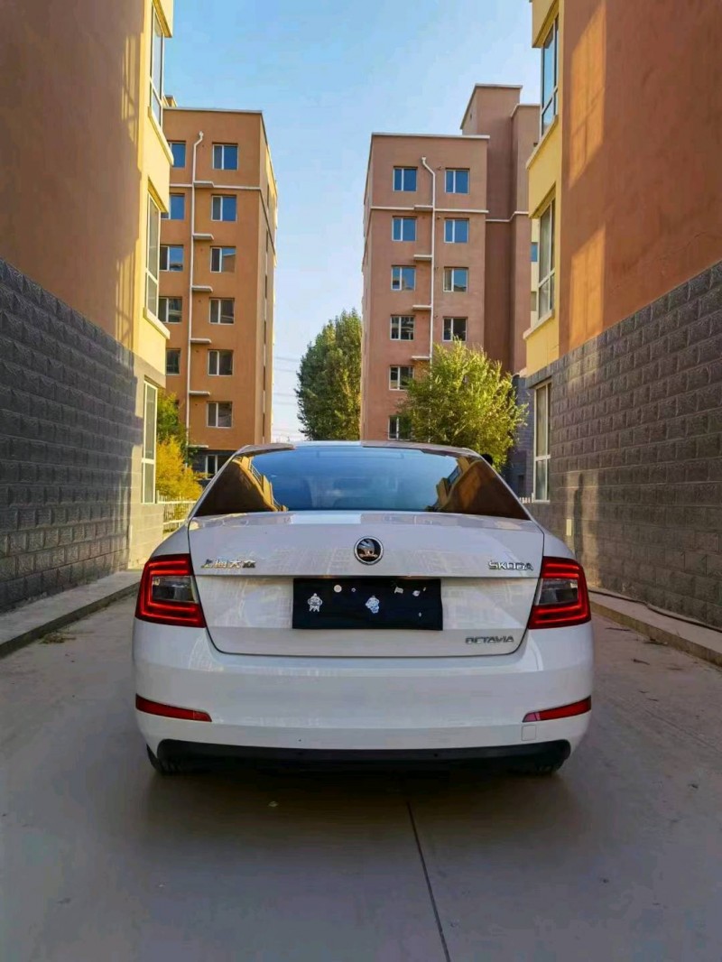 邢台16年斯柯达明锐8