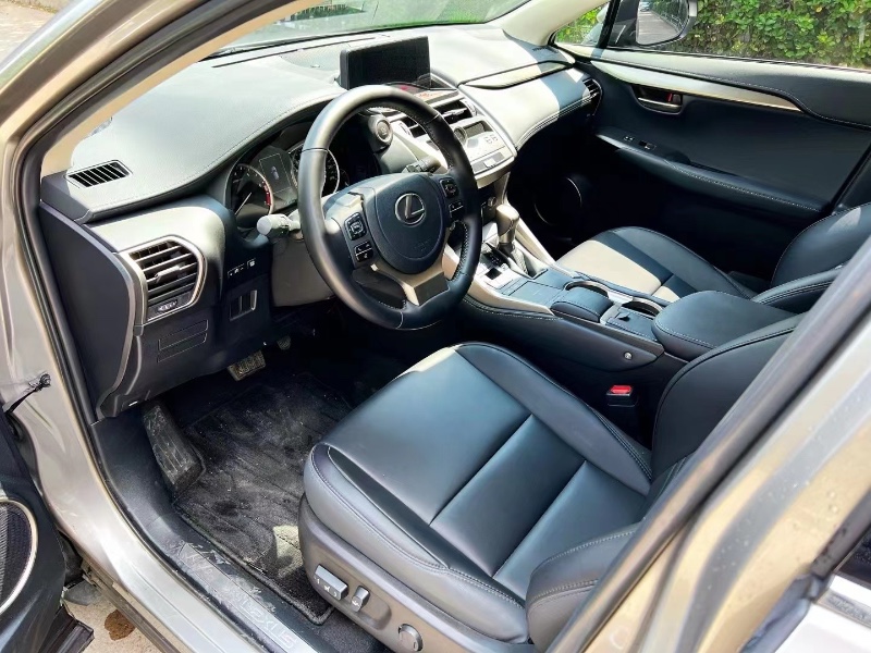 青岛21年雷克萨斯NX7