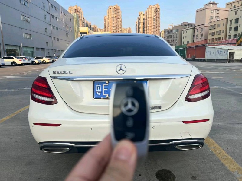广州18年奔驰E9
