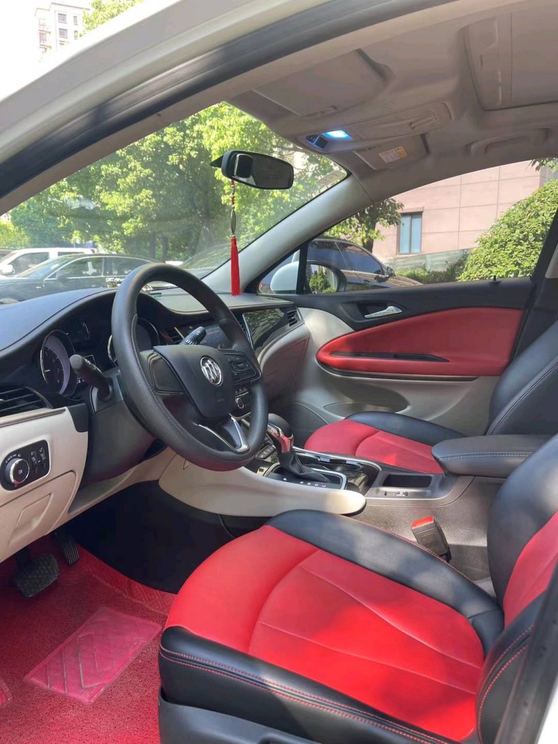 淮南21年别克威朗8