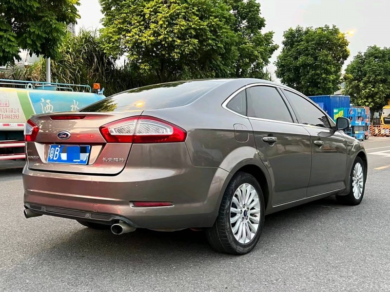 广州12年福特蒙迪欧-致胜7