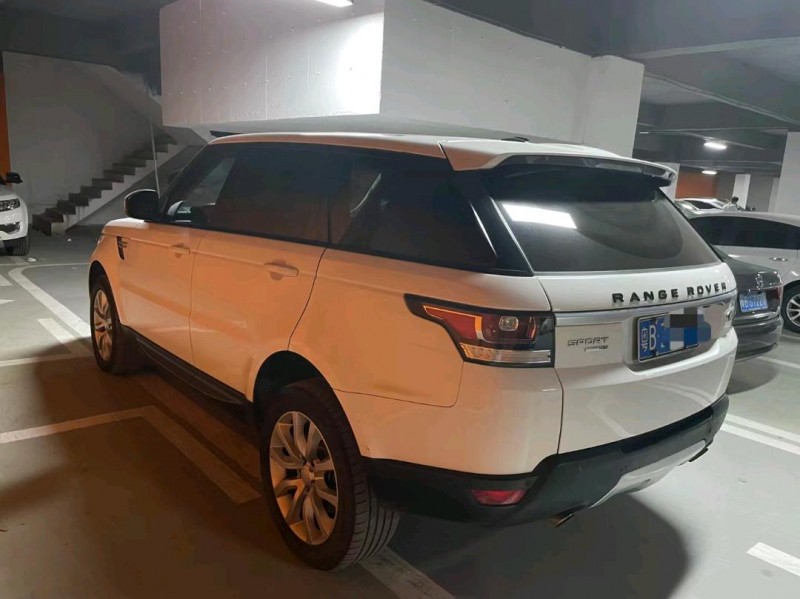 广州14年路虎揽胜运动8