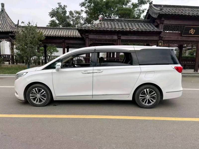 烟台16年别克GL88