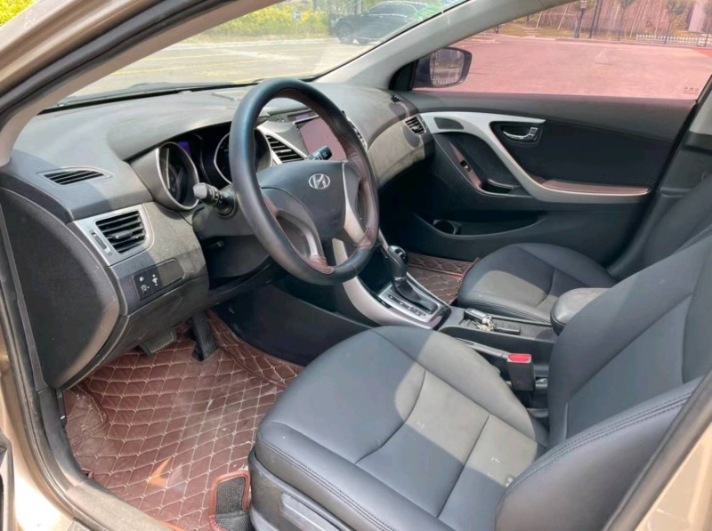 盐城13年现代朗动7