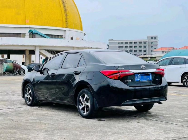 东莞18年丰田雷凌7