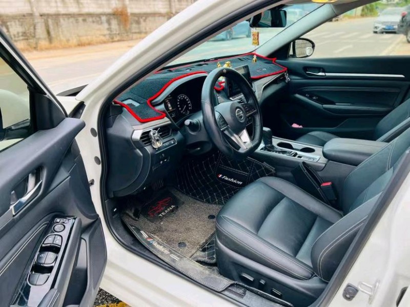 东莞21年日产天籁4