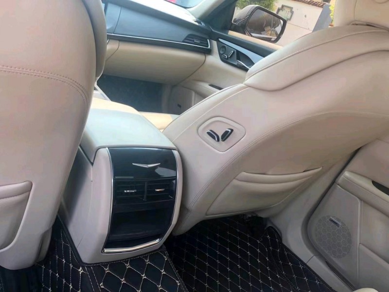 徐州17年凯迪拉克CT64