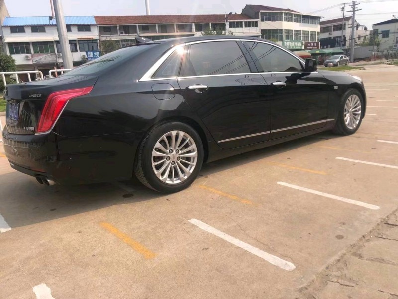 徐州17年凯迪拉克CT68