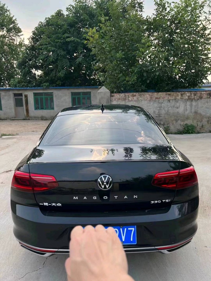 济宁21年大众迈腾6