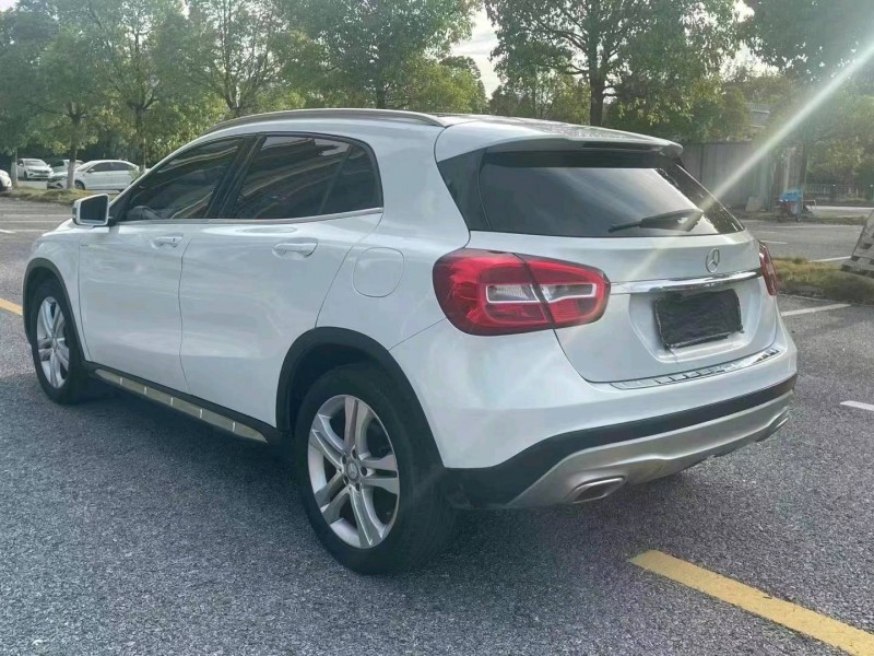 北京15年奔驰GLA9