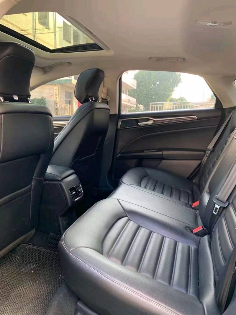 中山21年福特蒙迪欧7