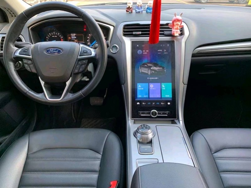 中山21年福特蒙迪欧8