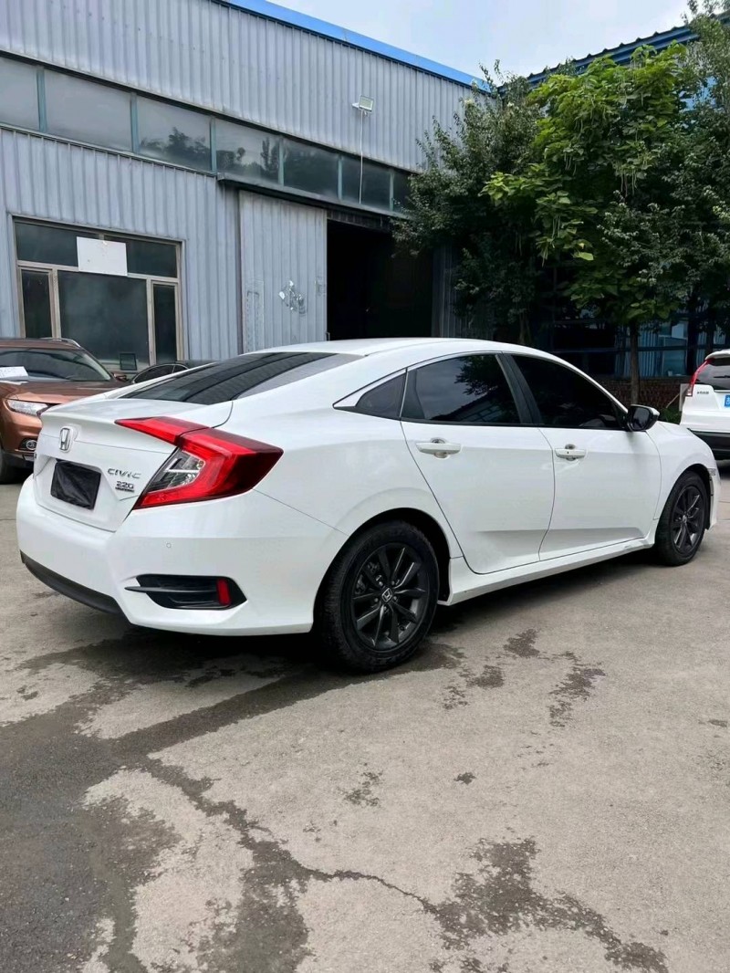 沈阳21年本田思域4