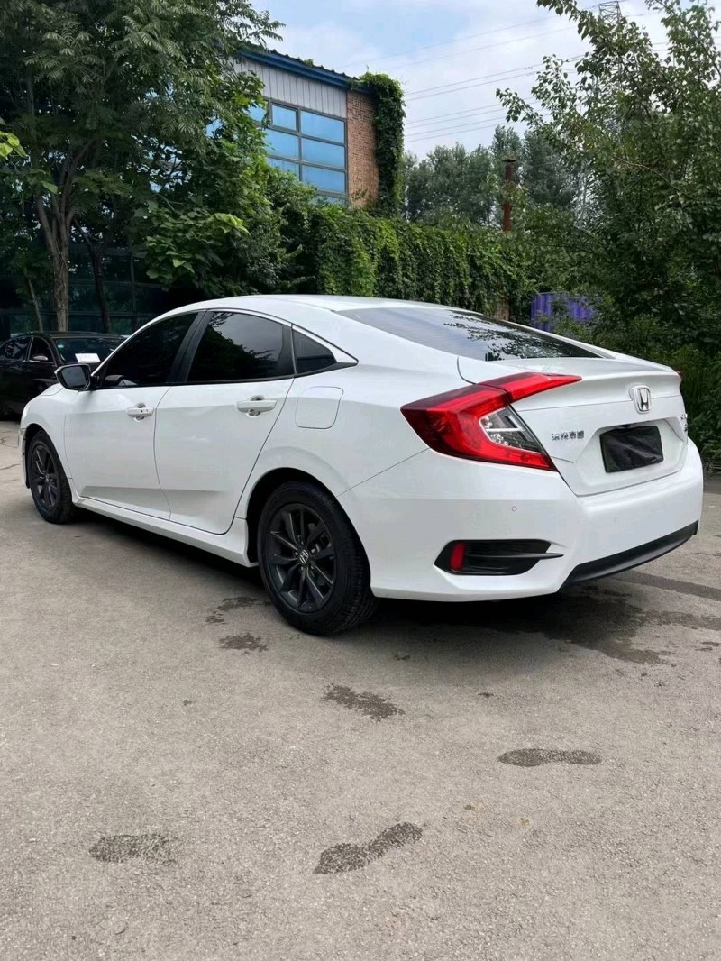 沈阳21年本田思域5