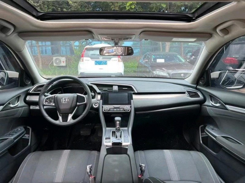 沈阳21年本田思域7