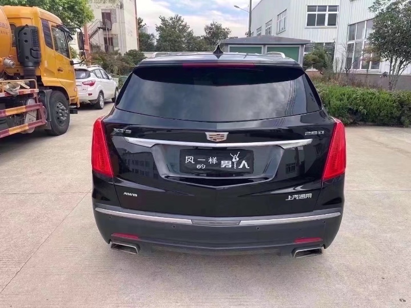 徐州17年凯迪拉克XT52