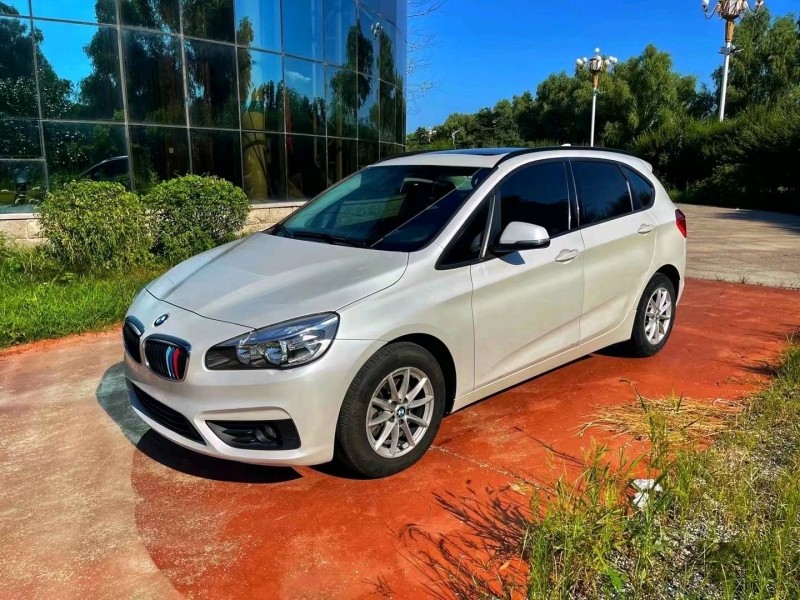 济南17年宝马2系2