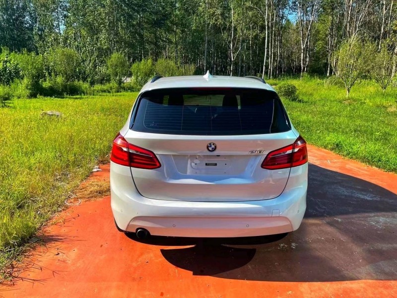 济南17年宝马2系3