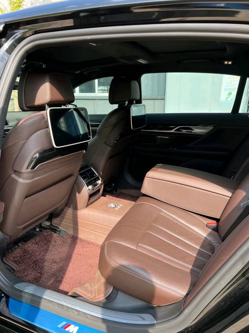 徐州17年宝马7系4