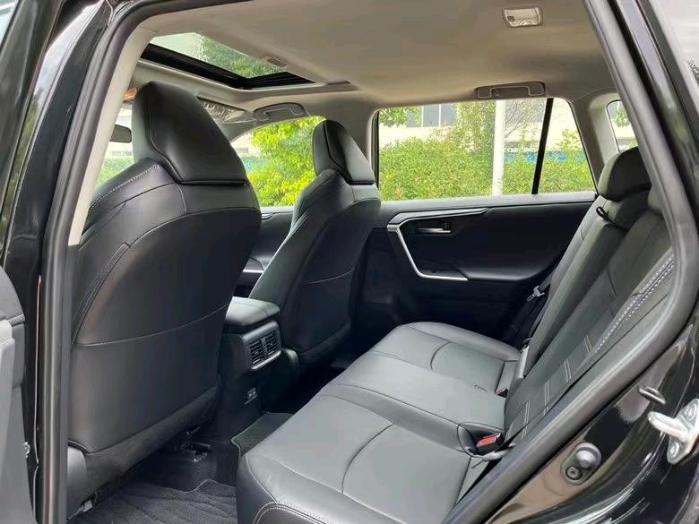 盐城22年丰田威兰达5