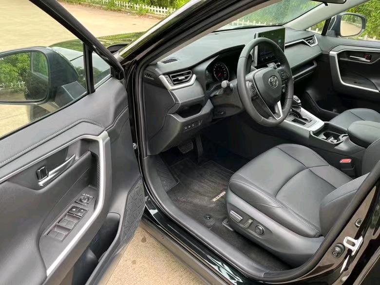 盐城22年丰田威兰达6