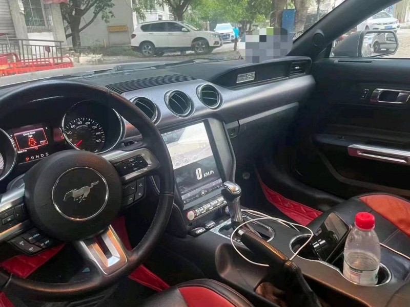 重庆16年福特野马3