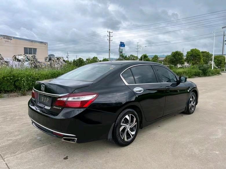 盐城16年本田雅阁8