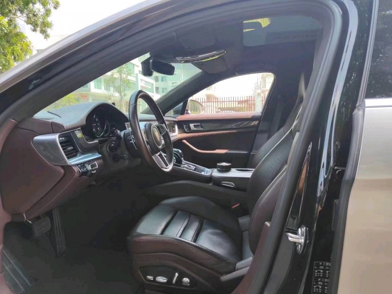 东莞19年保时捷帕拉梅拉6