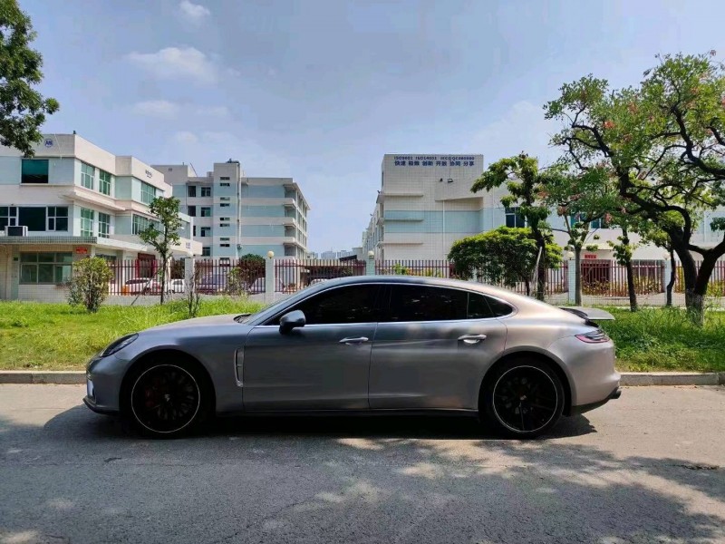 东莞19年保时捷帕拉梅拉8