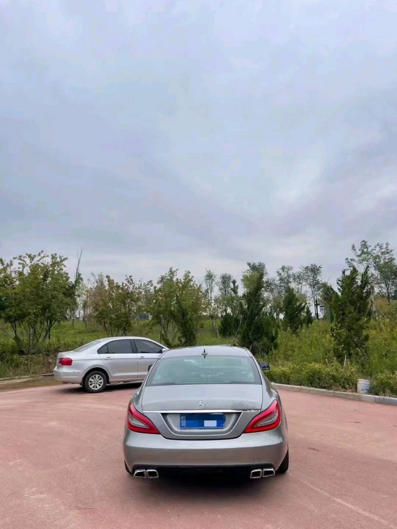东营12年奔驰CLS4