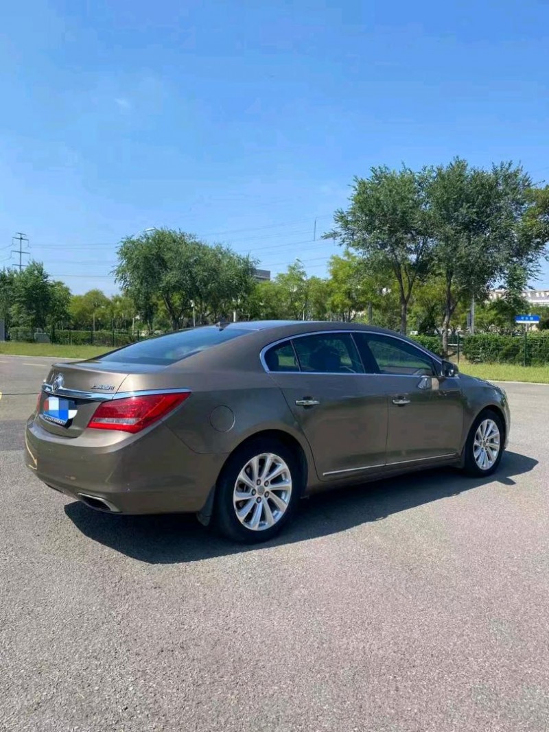 枣庄15年别克君越4